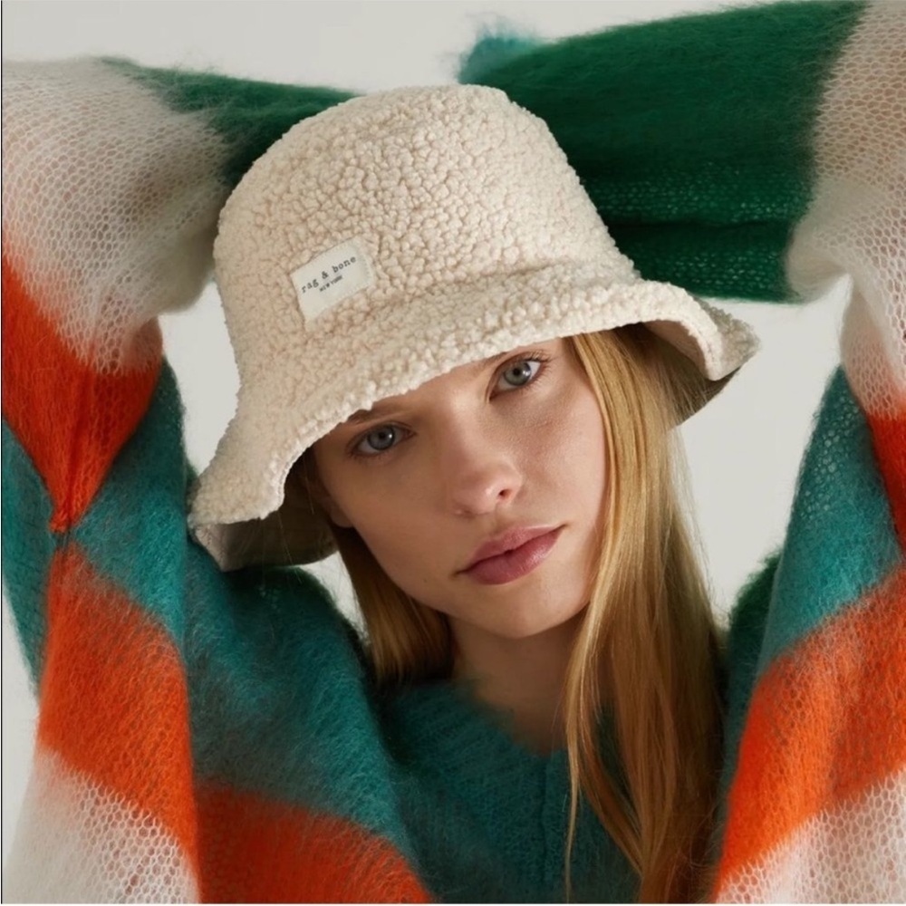 Rag & Bone Reversible Beige Sherpa and Quilted Nylon Addison Bucket Hat